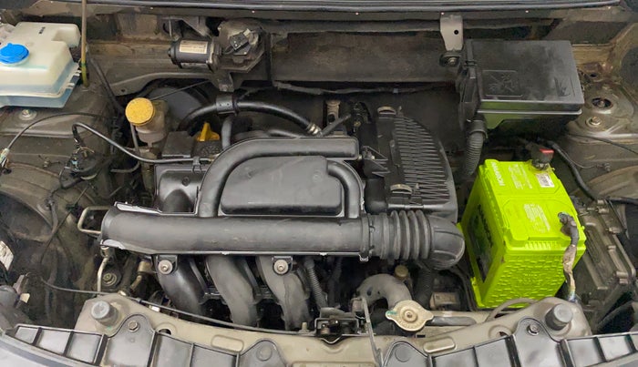 2017 Renault Kwid RXT 1.0 AMT, Petrol, Automatic, 39,400 km, Engine View