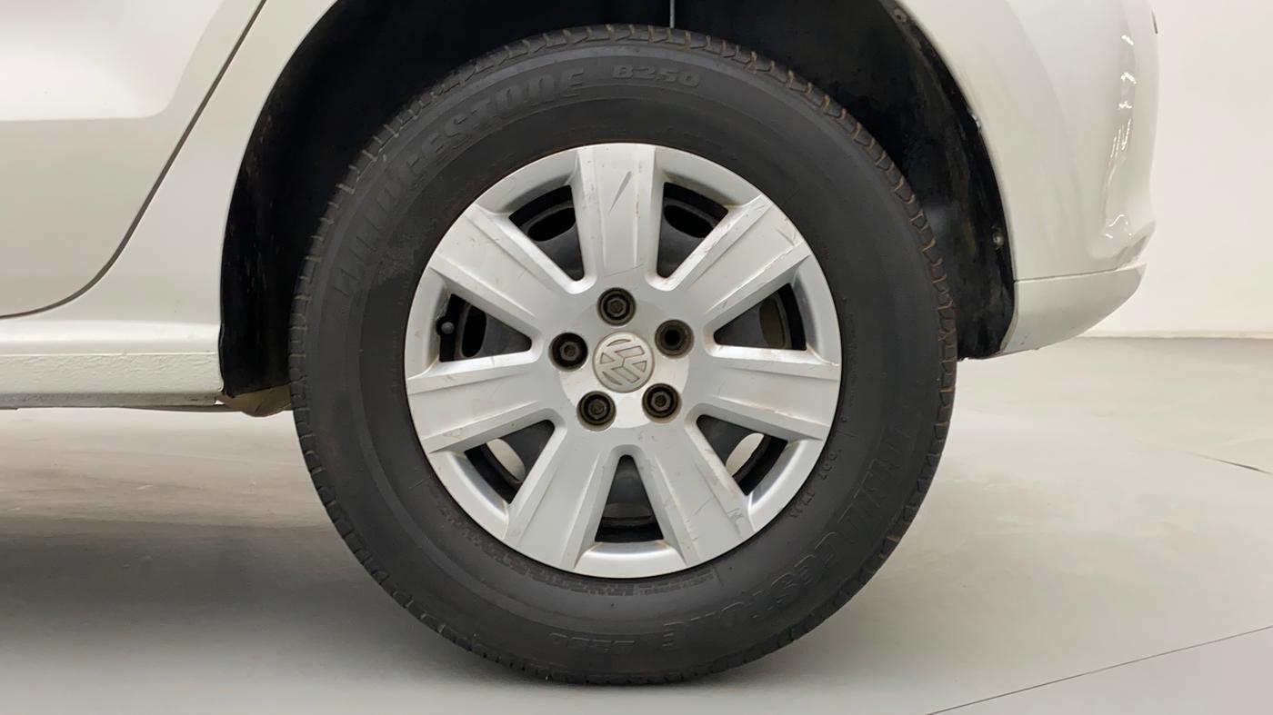 2012 Volkswagen Polo TRENDLINE 1.2L DIESEL, Diesel, Manual, 1,05,242 km, Left Rear Wheel