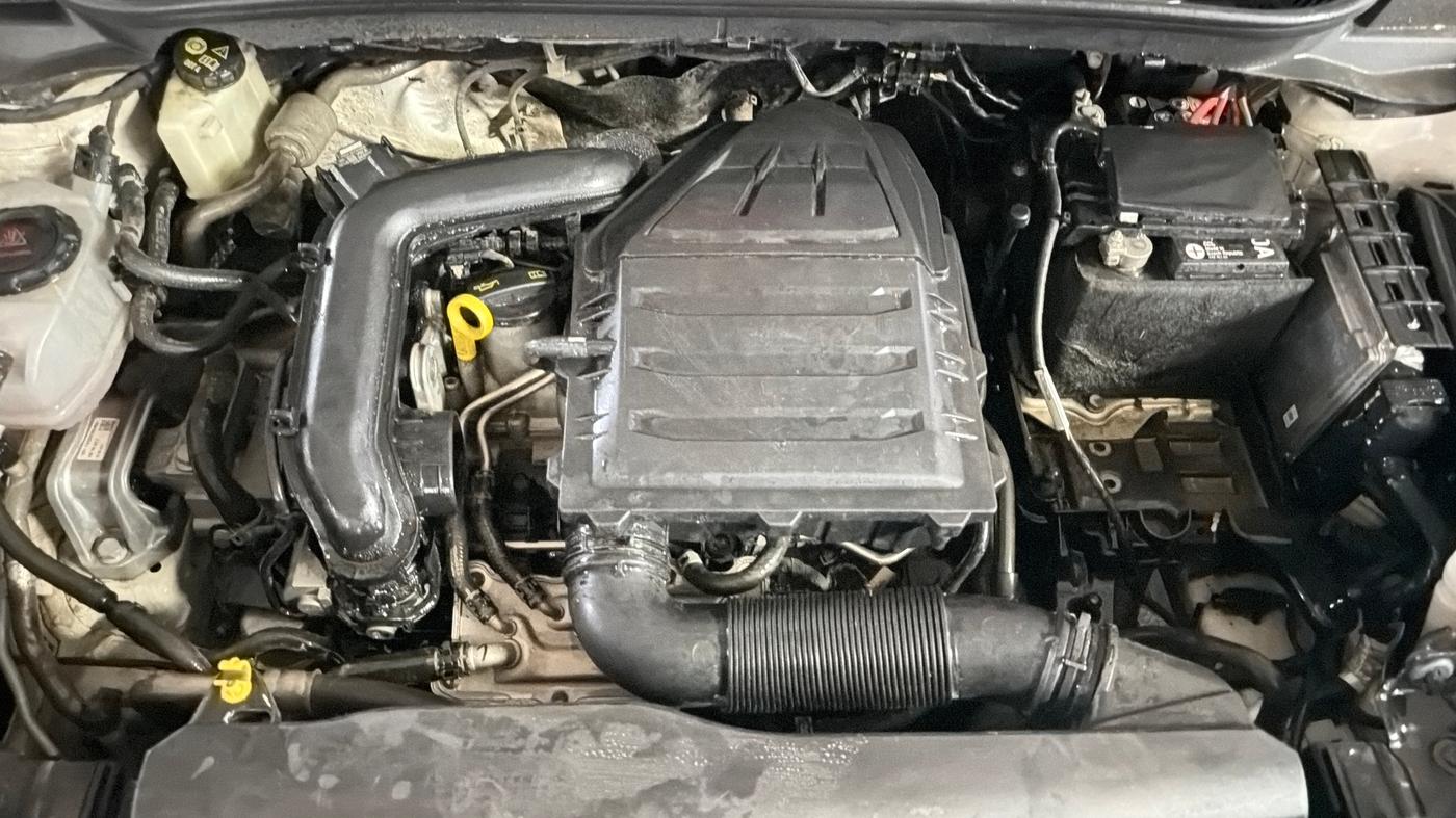 2022 Volkswagen TAIGUN HIGHLINE 1.0 TSI AT, Petrol, Automatic, 73,440 km, Engine View