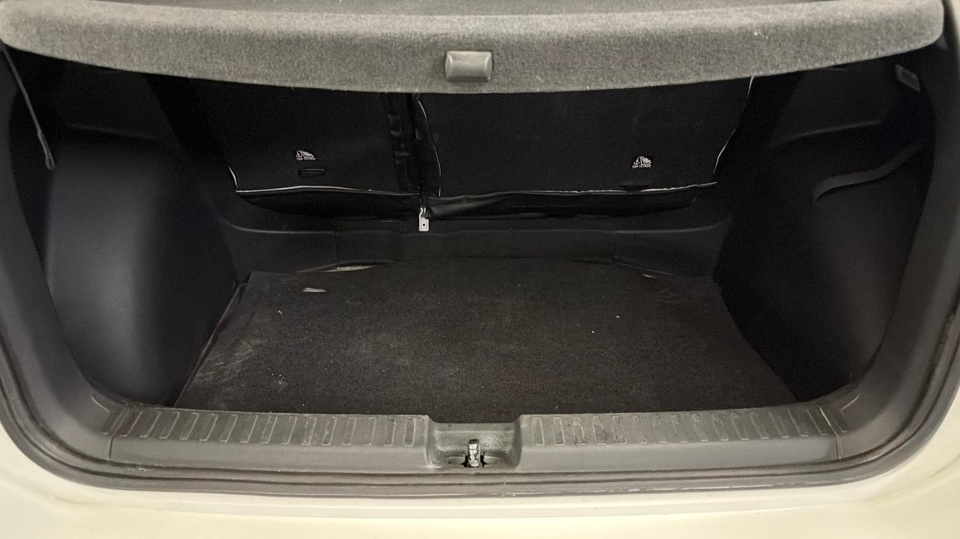 2022 Volkswagen TAIGUN HIGHLINE 1.0 TSI AT, Petrol, Automatic, 73,440 km, Boot Inside