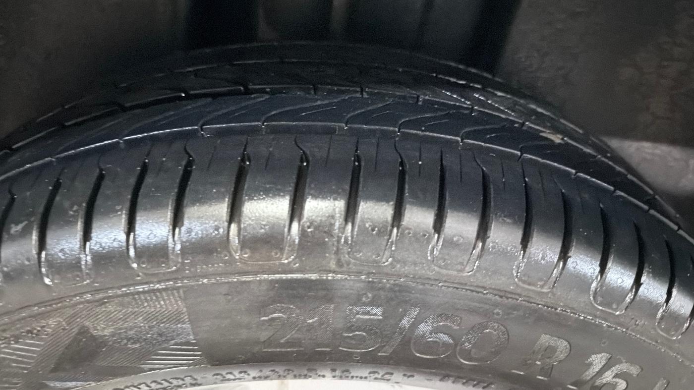 2022 Volkswagen TAIGUN HIGHLINE 1.0 TSI AT, Petrol, Automatic, 73,440 km, Right Rear Tyre Tread