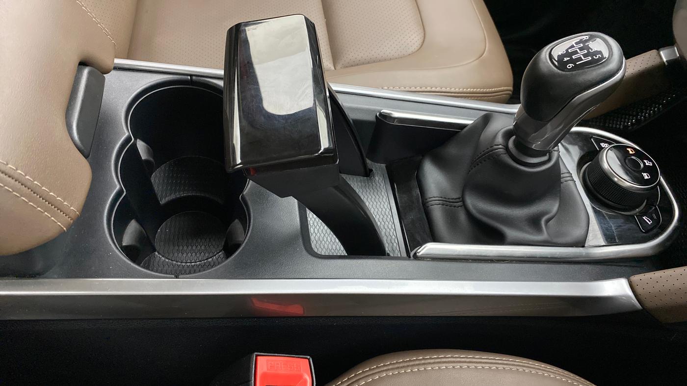 2020 Tata Harrier XZ +, Diesel, Manual, 46,510 km, Gear Lever