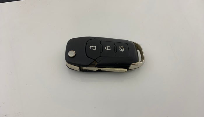 2015 Ford Figo Aspire TREND 1.2 PETROL, Petrol, Manual, 99,364 km, Key Close Up