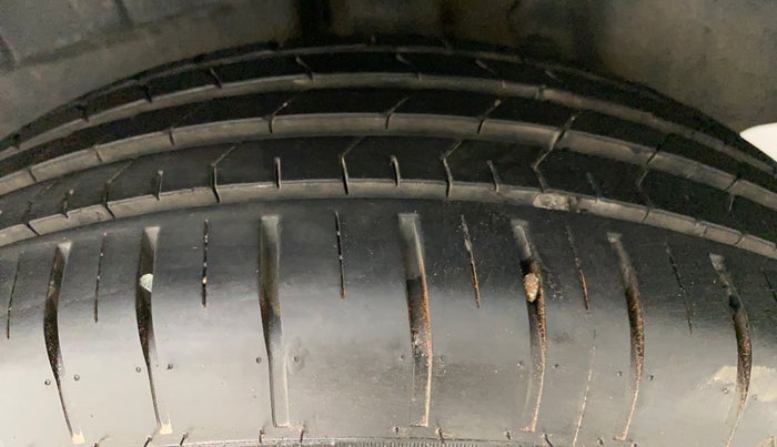 2022 Maruti Dzire ZXI AMT, Petrol, Automatic, 7,651 km, Left Rear Tyre Tread