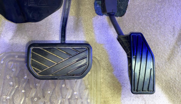 2022 Maruti Dzire ZXI AMT, Petrol, Automatic, 7,651 km, Pedals