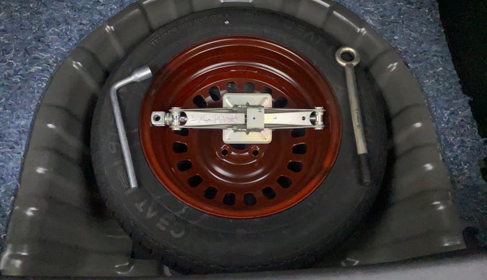 2022 Nissan MAGNITE XV PREMIUM TURBO CVT, Petrol, Automatic, 14,382 km, Spare Tyre