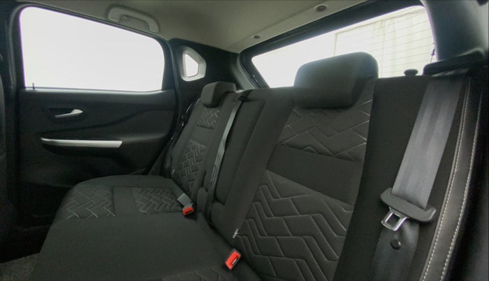 2022 Nissan MAGNITE XV PREMIUM TURBO CVT, Petrol, Automatic, 14,382 km, Right Side Rear Door Cabin