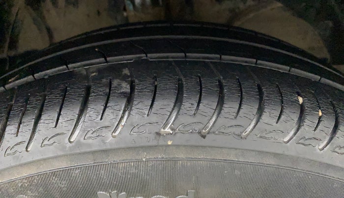 2019 Maruti Baleno SIGMA PETROL 1.2, Petrol, Manual, 32,894 km, Left Front Tyre Tread
