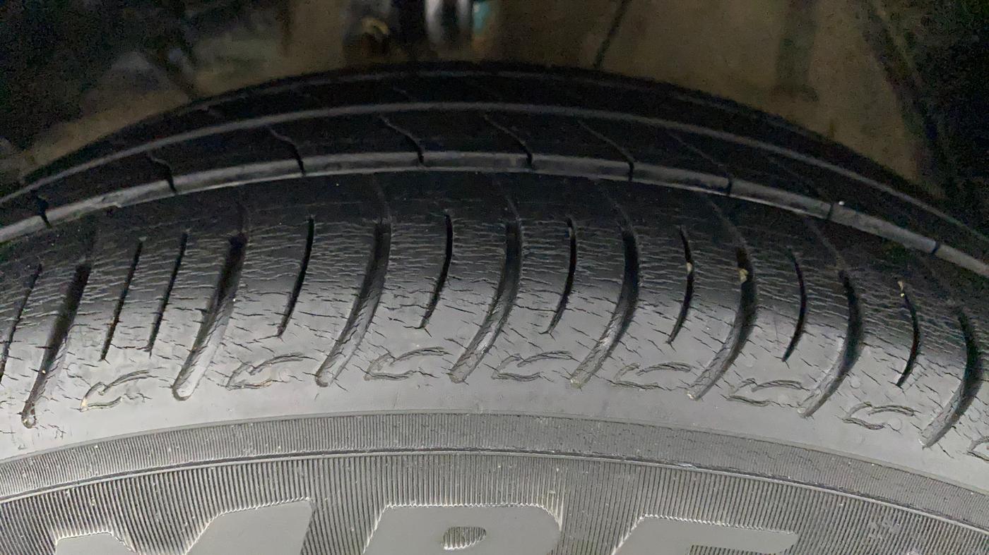 2019 Maruti Baleno SIGMA PETROL 1.2, Petrol, Manual, 32,894 km, Right Front Tyre Tread