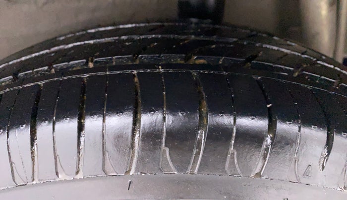 2015 Maruti Celerio ZXI AMT, Petrol, Automatic, 67,505 km, Left Rear Tyre Tread