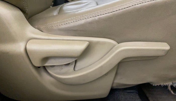 2015 Honda Amaze 1.2L I-VTEC SX, Petrol, Manual, 69,588 km, Driver Side Adjustment Panel