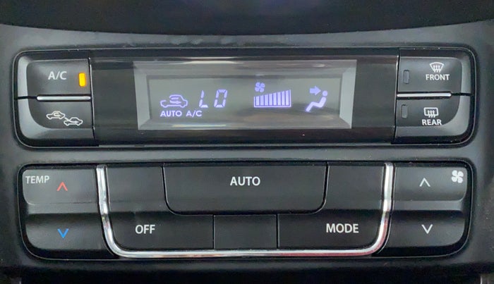2018 Maruti Vitara Brezza ZDI, Diesel, Manual, 39,696 km, Automatic Climate Control
