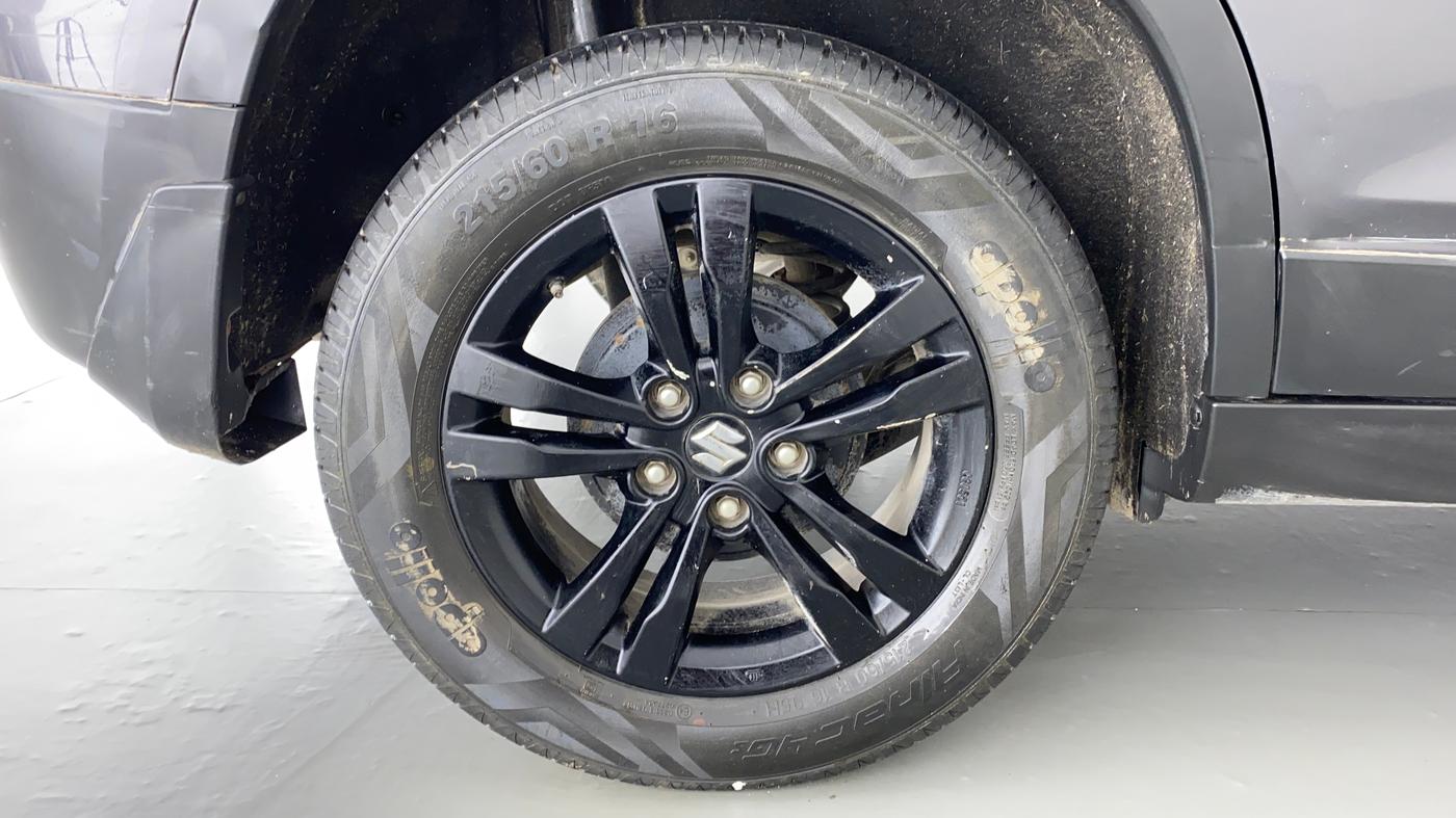 2018 Maruti Vitara Brezza ZDI, Diesel, Manual, 39,696 km, Right Rear Wheel