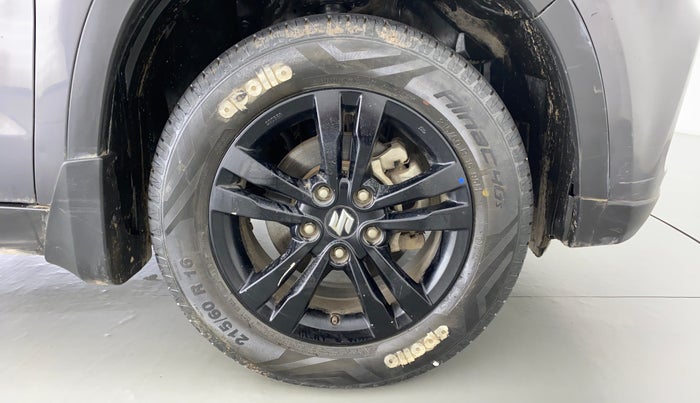 2018 Maruti Vitara Brezza ZDI, Diesel, Manual, 39,696 km, Right Front Wheel