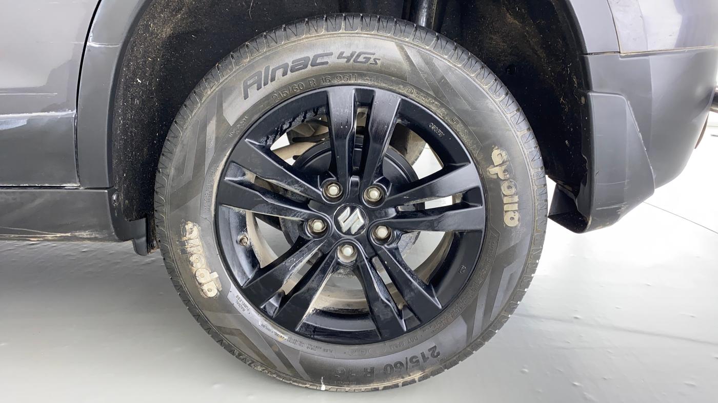 2018 Maruti Vitara Brezza ZDI, Diesel, Manual, 39,696 km, Left Rear Wheel