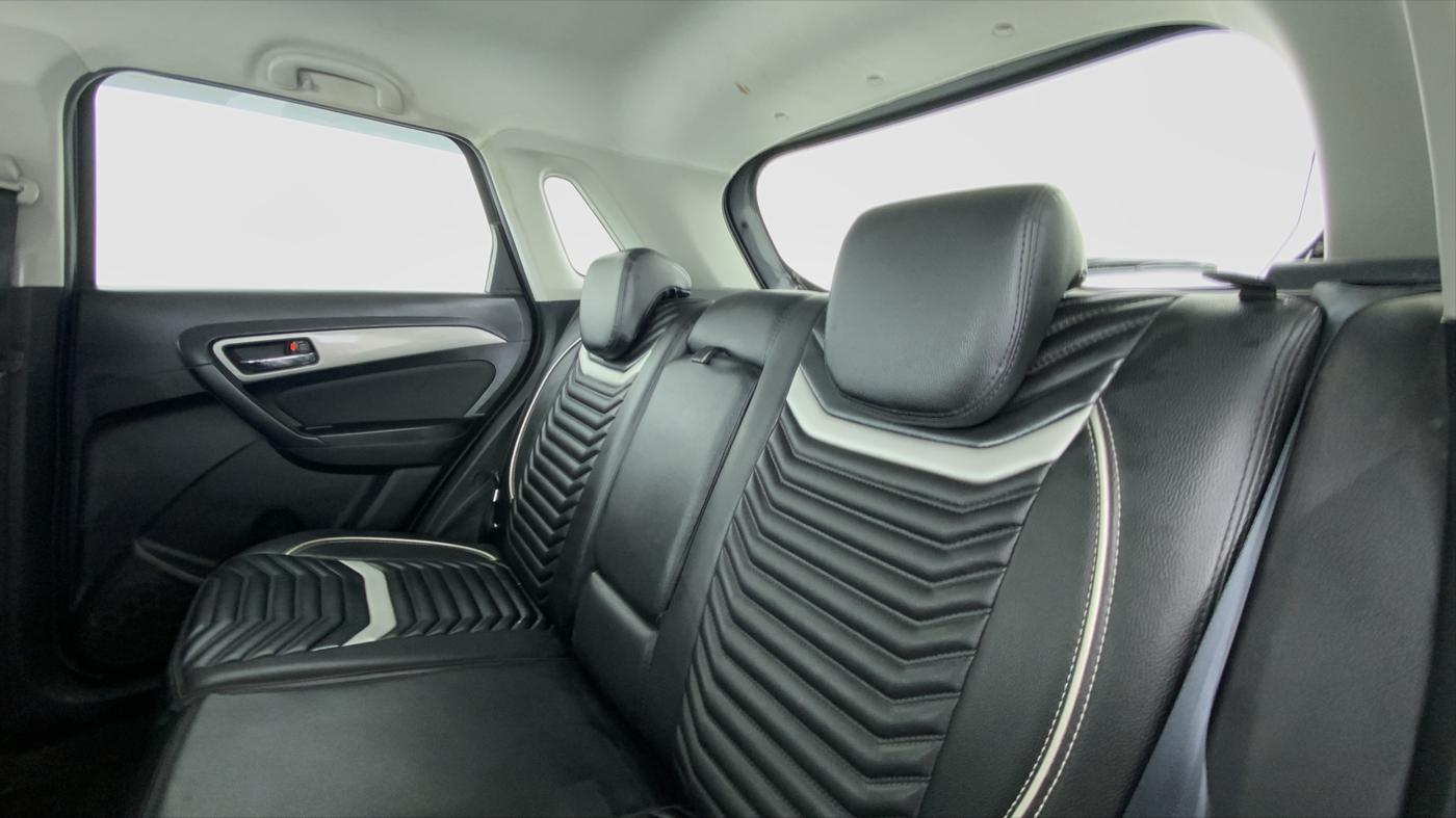 2018 Maruti Vitara Brezza ZDI, Diesel, Manual, 39,696 km, Right Side Rear Door Cabin