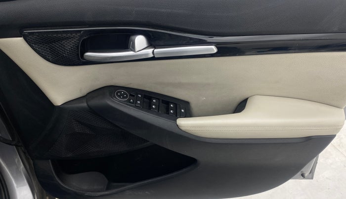 2020 KIA SELTOS HTX 1.5 PETROL, Petrol, Manual, 95,062 km, Driver Side Door Panels Control