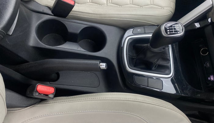 2020 KIA SELTOS HTX 1.5 PETROL, Petrol, Manual, 95,062 km, Gear Lever
