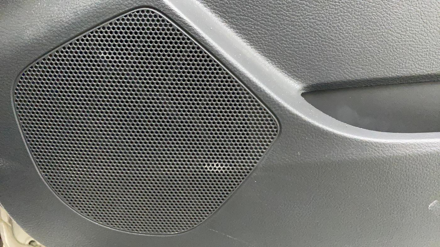 2015 Maruti Alto K10 LXI, CNG, Manual, 71,606 km, Speaker