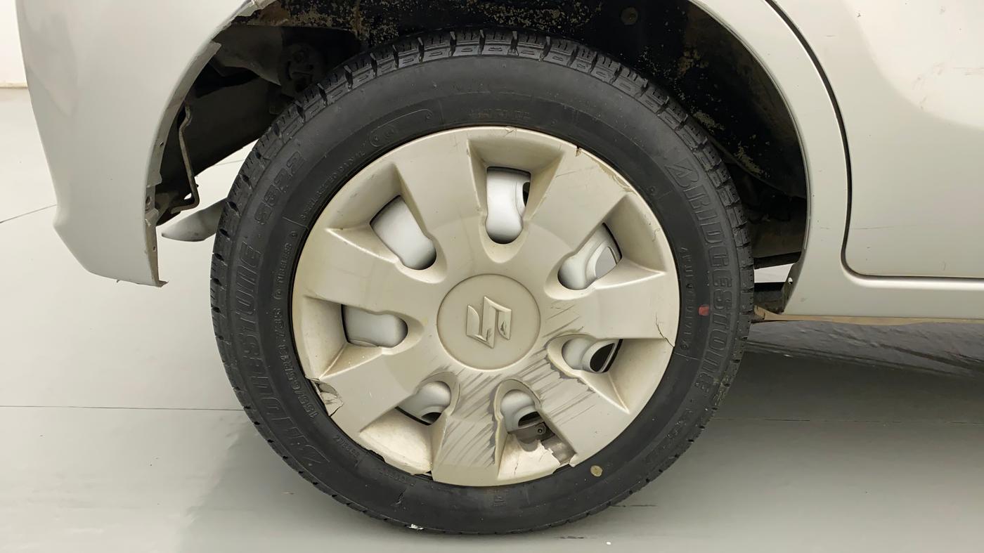 2015 Maruti Alto K10 LXI, CNG, Manual, 71,606 km, Right Rear Wheel