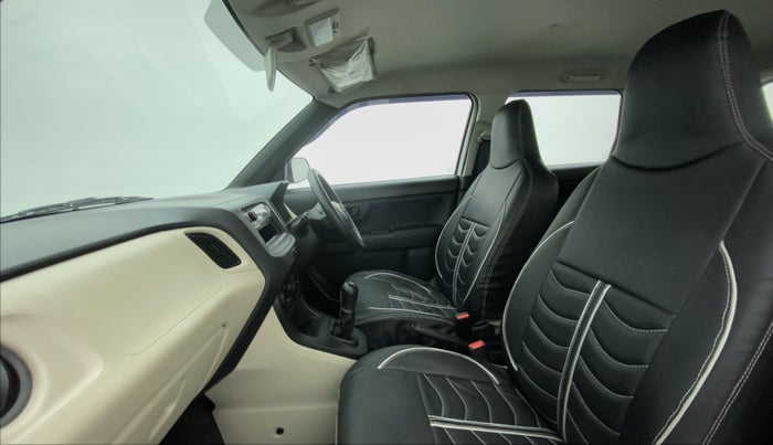 2019 Maruti New Wagon-R LXI 1.0 L, Petrol, Manual, 26,232 km, Right Side Front Door Cabin