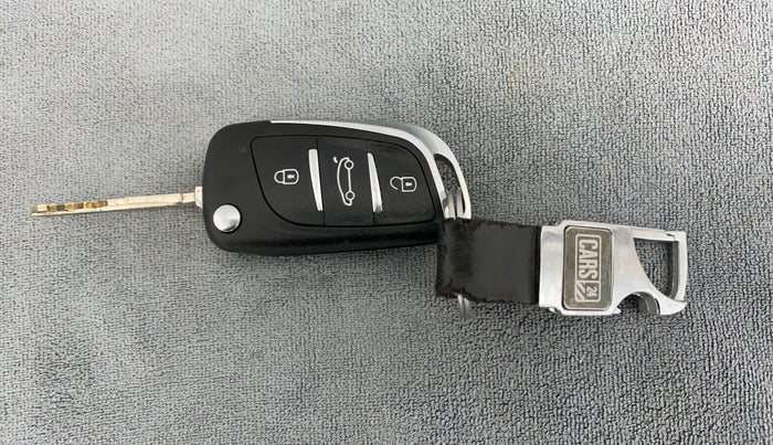 2019 Maruti New Wagon-R LXI 1.0 L, Petrol, Manual, 26,232 km, Key Close Up