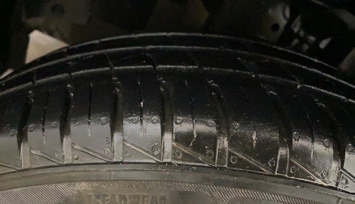 2021 Renault Kwid RXL 1.0, Petrol, Manual, 10,134 km, Left Front Tyre Tread