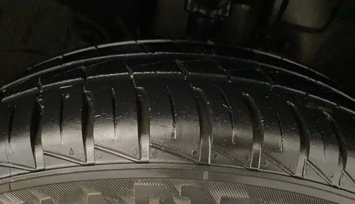 2021 Renault Kwid RXL 1.0, Petrol, Manual, 10,134 km, Right Front Tyre Tread
