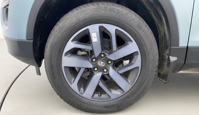 2022 Tata Safari XZ PLUS ADVENTURE 7STR, Diesel, Manual, 35,186 km, Left Front Wheel