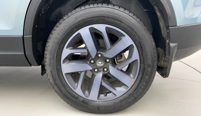 2022 Tata Safari XZ PLUS ADVENTURE 7STR, Diesel, Manual, 35,186 km, Left Rear Wheel
