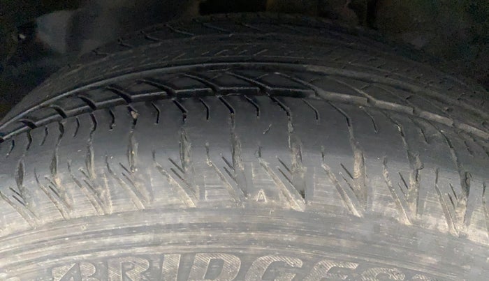 2022 Tata Safari XZ PLUS ADVENTURE 7STR, Diesel, Manual, 35,186 km, Left Front Tyre Tread