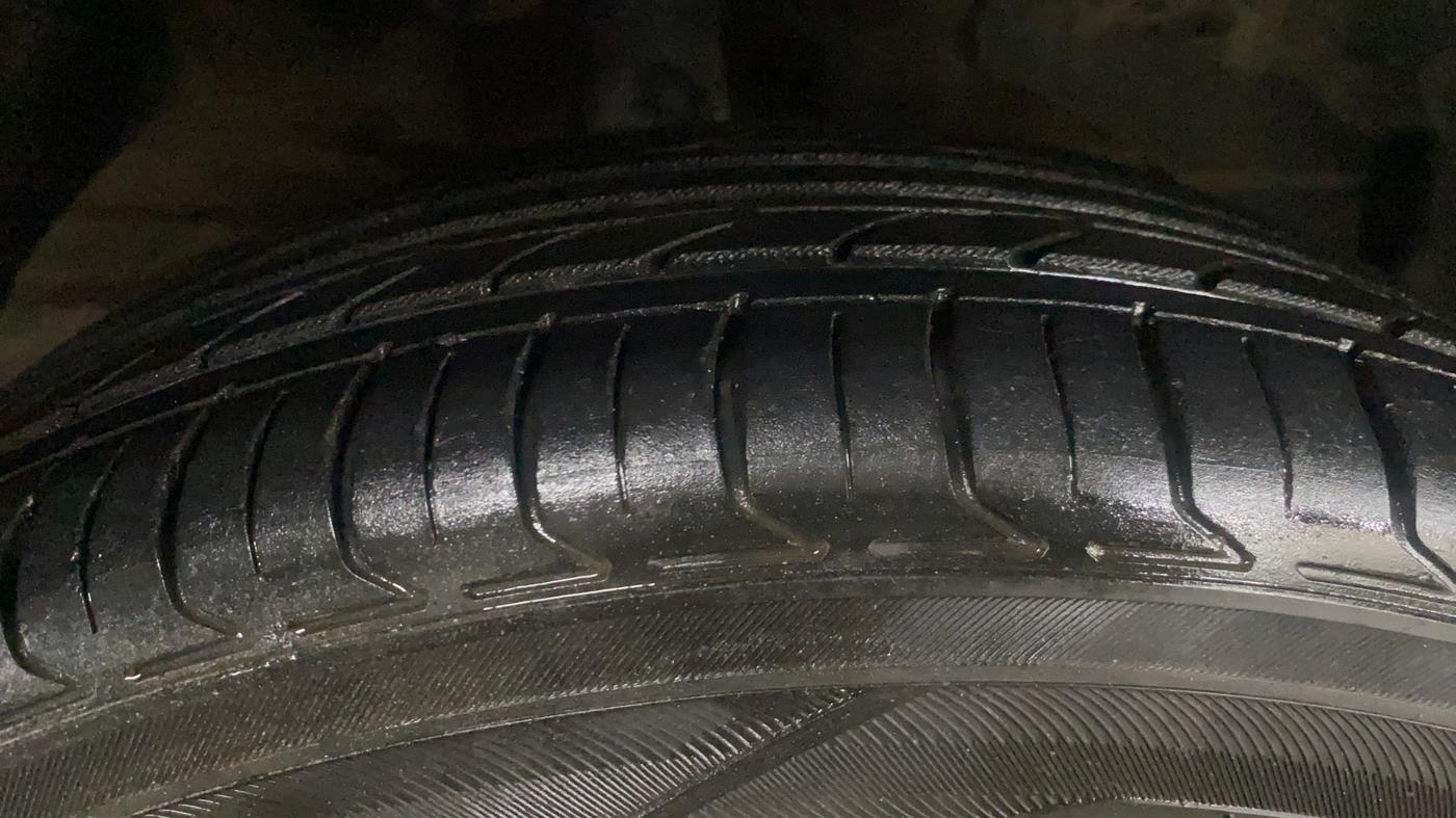2021 MG HECTOR SUPER 1.5 PETROL, Petrol, Manual, 71,612 km, Right Front Tyre Tread