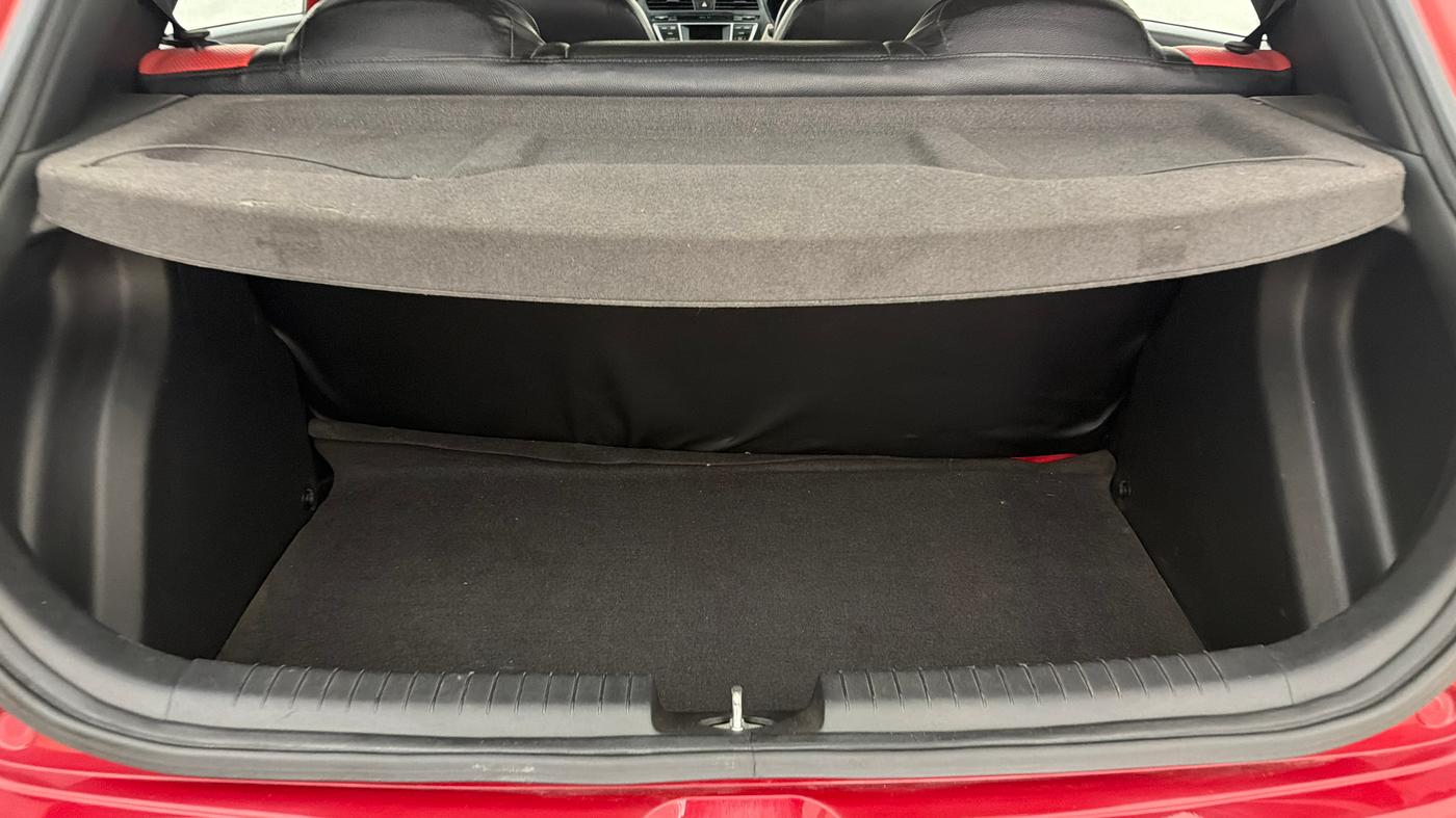 2016 Hyundai Elite i20 SPORTZ 1.2, Petrol, Manual, 42,373 km, Boot Inside