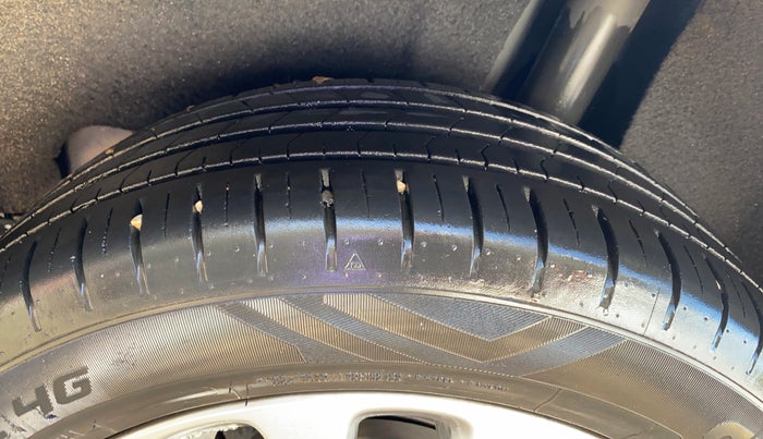 2017 Maruti Baleno ZETA PETROL 1.2, Petrol, Manual, 29,693 km, Left Rear Tyre Tread