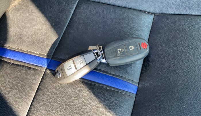 2017 Maruti Baleno ZETA PETROL 1.2, Petrol, Manual, 29,693 km, Key Close Up