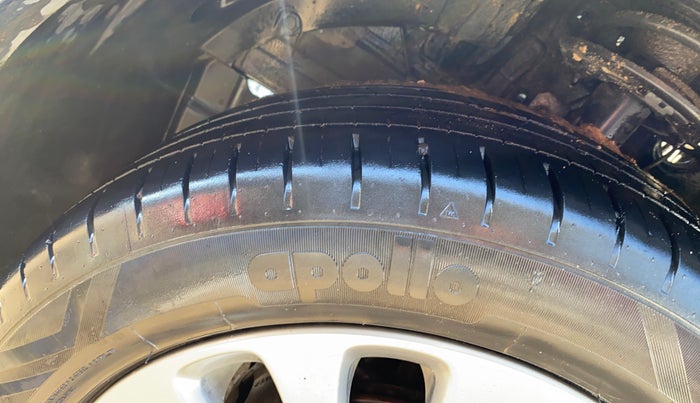 2017 Maruti Baleno ZETA PETROL 1.2, Petrol, Manual, 29,693 km, Left Front Tyre Tread