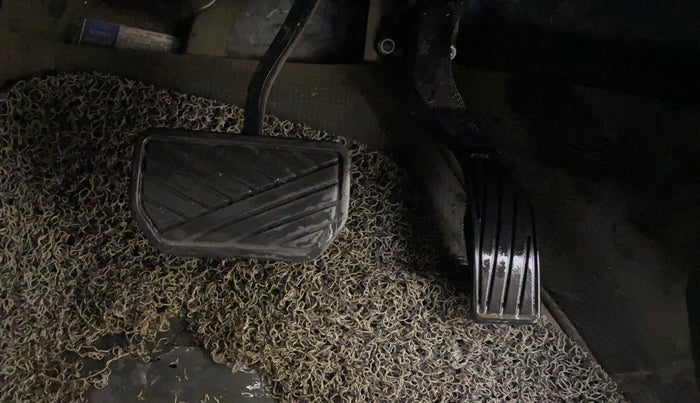 2021 Maruti S Cross ZETA AT 1.5, Petrol, Automatic, 74,349 km, Pedals