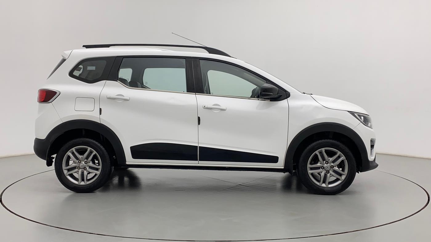 2021 Renault TRIBER RXZ, Petrol, Manual, 22,911 km, Right Side View