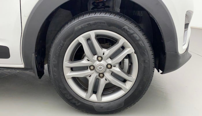 2021 Renault TRIBER RXZ, Petrol, Manual, 22,911 km, Right Front Wheel