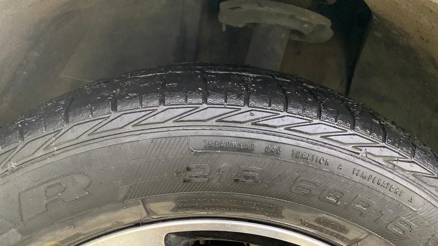 2021 Tata NEXON XZA PLUS SUNROOF DIESEL, Diesel, Automatic, 70,311 km, Left Front Tyre Tread