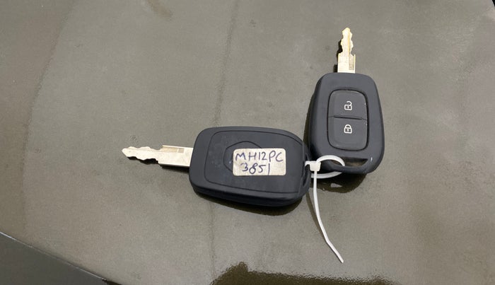 2017 Renault Kwid RXT 1.0, Petrol, Manual, 12,607 km, Key Close Up