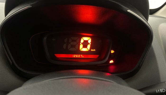 2017 Renault Kwid RXT 1.0, Petrol, Manual, 12,607 km, Odometer Image