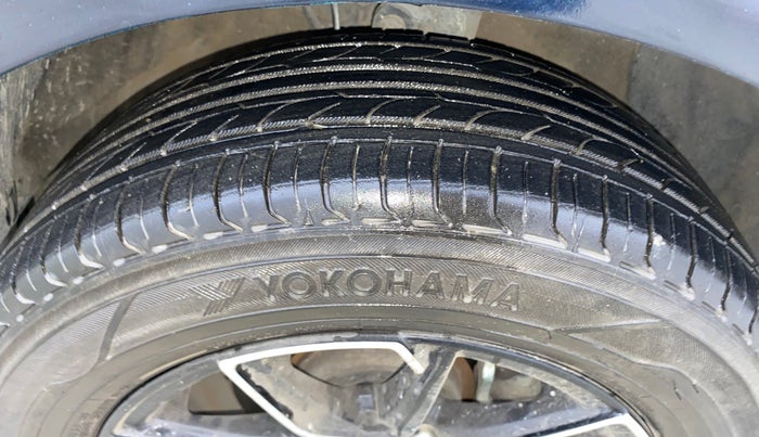 2022 Hyundai GRAND I10 NIOS SPORTZ 1.2 KAPPA VTVT CNG, CNG, Manual, 41,021 km, Right Front Tyre Tread