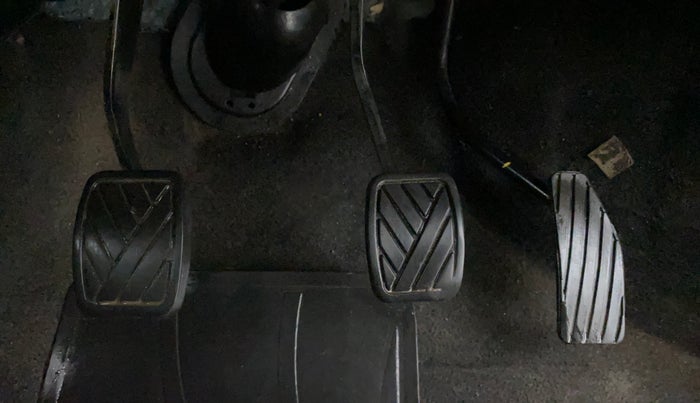 2016 Maruti Wagon R 1.0 LXI CNG, CNG, Manual, 98,895 km, Pedals