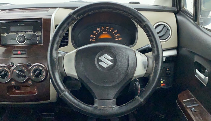 2016 Maruti Wagon R 1.0 LXI CNG, CNG, Manual, 98,895 km, Steering Wheel Close Up