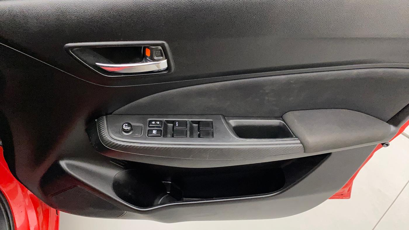 2021 Maruti Swift VXI, Petrol, Manual, 22,860 km, Driver Side Door Panels Control