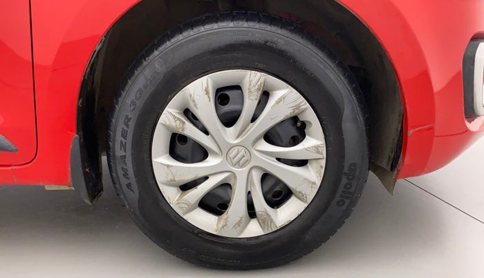 2021 Maruti Swift VXI, Petrol, Manual, 22,860 km, Right Front Wheel