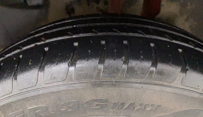2021 Maruti Swift VXI, Petrol, Manual, 22,860 km, Left Rear Tyre Tread