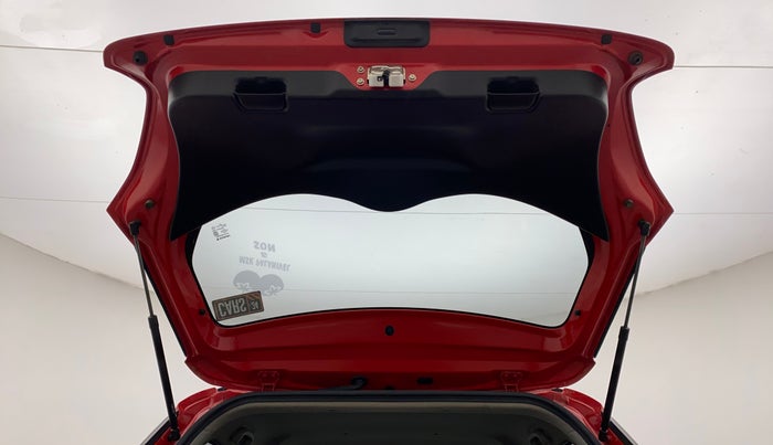 2021 Maruti Swift VXI, Petrol, Manual, 22,860 km, Boot Door Open