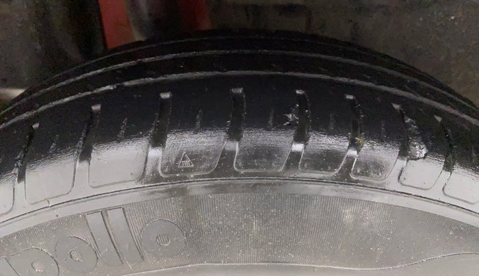 2021 Maruti Swift VXI, Petrol, Manual, 22,860 km, Right Rear Tyre Tread